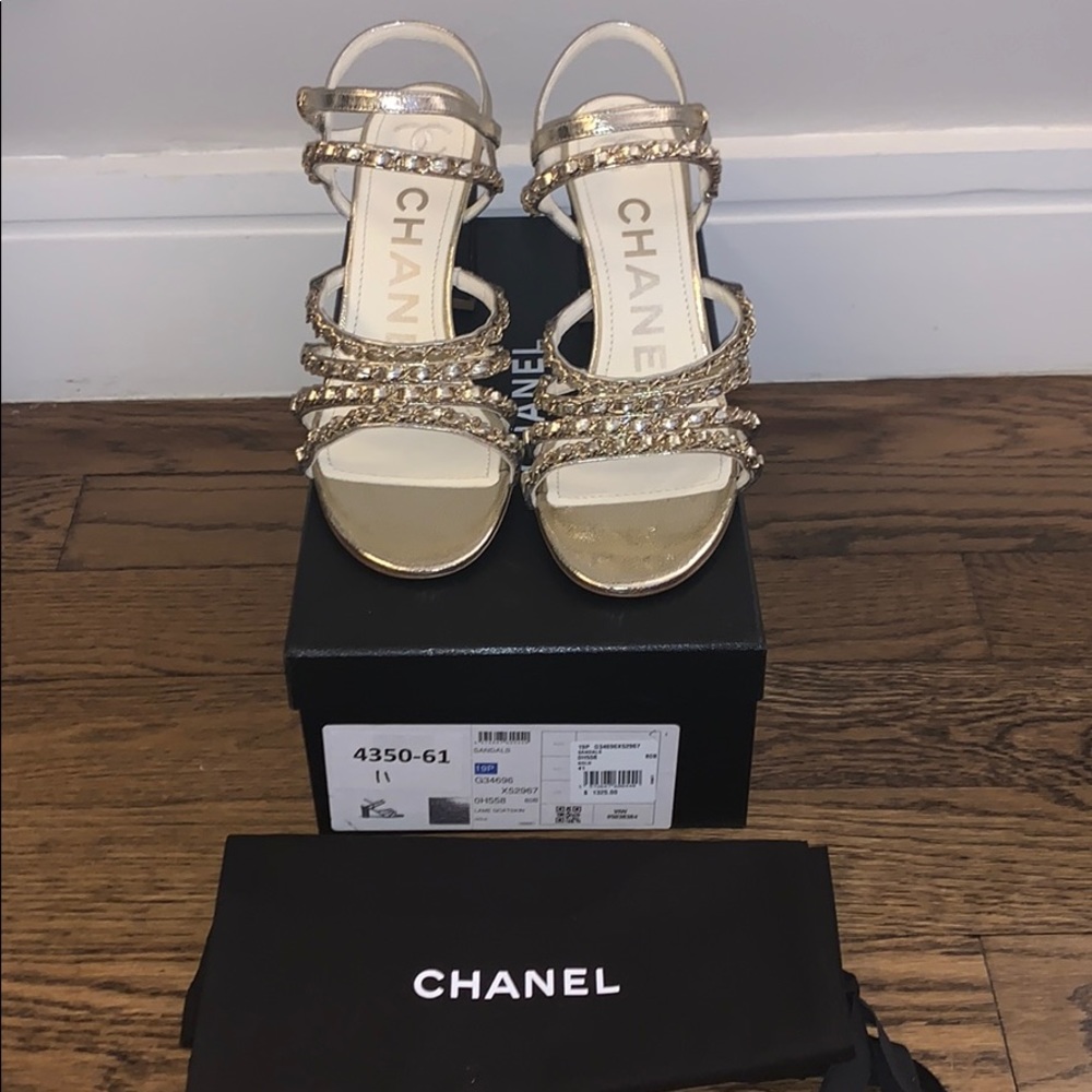 New Never Worn Chanel Gold Heels size 41